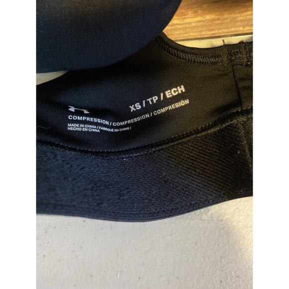 Under Armour Womens Sports Bra Size XS Black Striped Compression Athletic Yoga - Picture 4 of 9